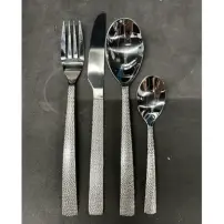 Set Posate 24 Pezzi Acciaio Inox Finitura Argento Secret de Gourmet