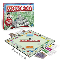 Monopoly: il classico gioco da tavolo di affari e investimenti – 2-6 giocatori – 8+