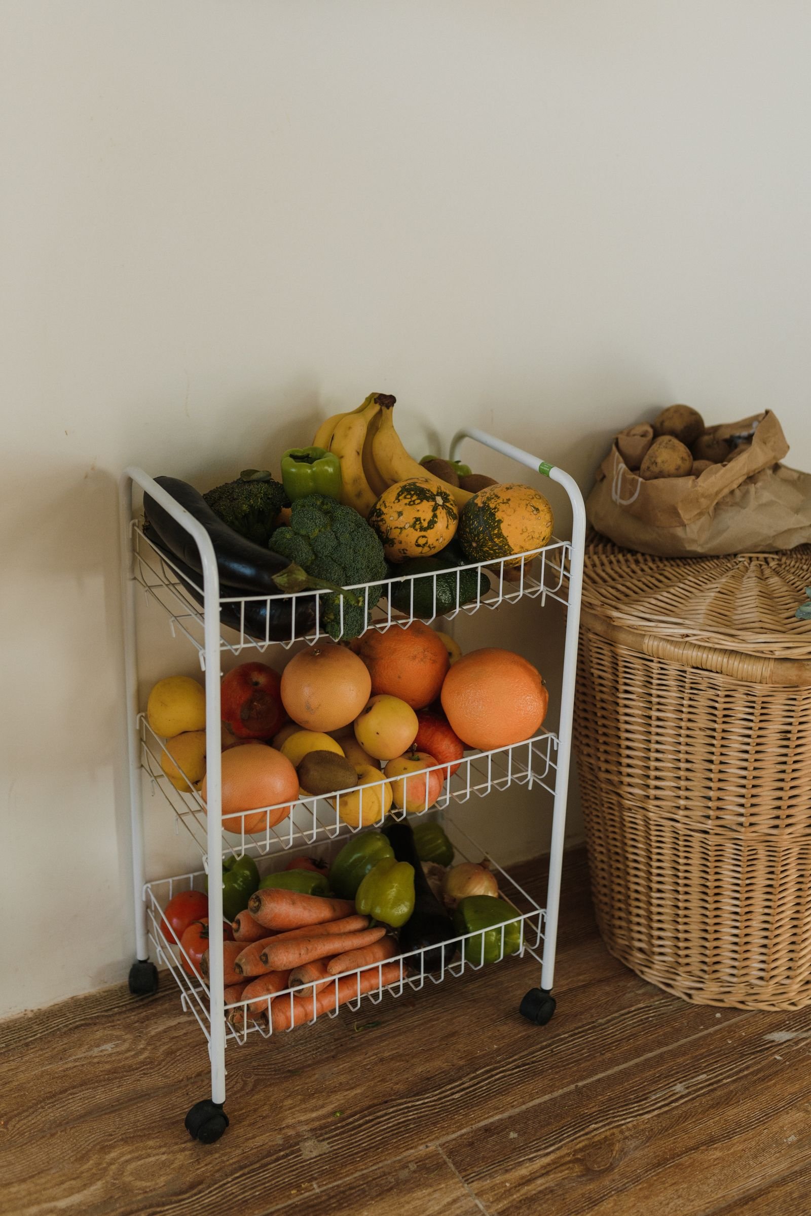 Il carrello da cucina giusto per ogni spazio, piccolo o grande